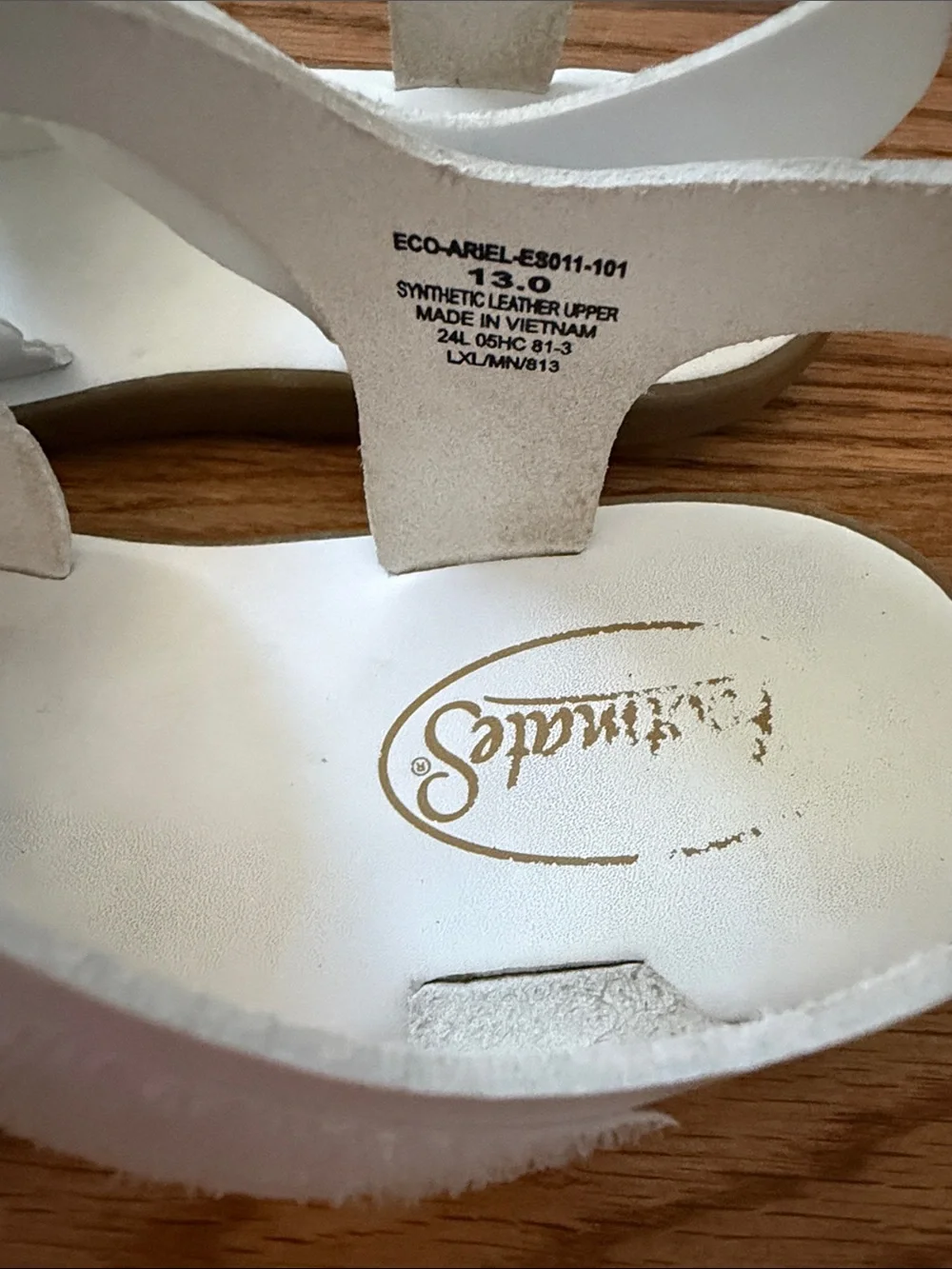 FootMates White Girls' Buckle Sandals with Scalloped Straps